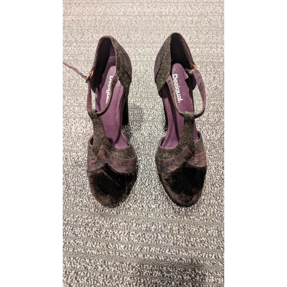 Desigual purple heels NWOB